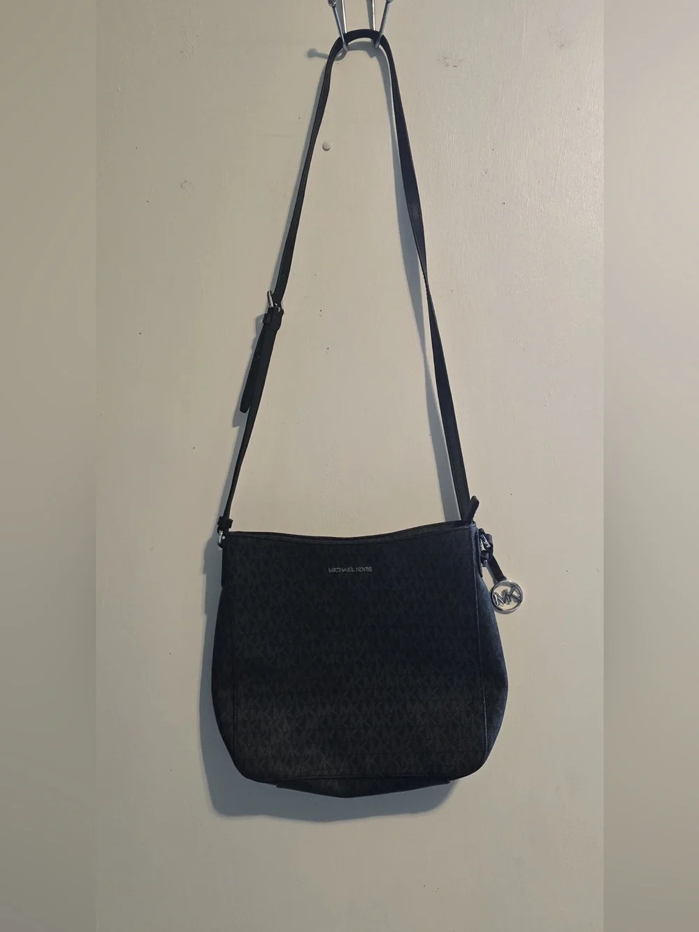 Michael Kors Black Signature Logo Crossbody